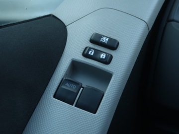 Toyota Yaris II Hatchback 5d 1.0 VVT-i 69KM 2009 Toyota Yaris 1.0 VVT-i, Salon Polska, Serwis ASO, zdjęcie 16