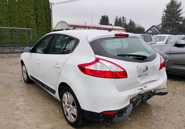 Renault Megane III Hatchback 1.5 dCi FAP 90KM 2011 Renault Megane 2011r, 1.5DCI VAN, Lekko uszkodzony tyl. Jezdzi. 1.5 90KM, zdjęcie 2
