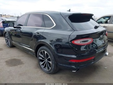 Bentley Bentayga 2022 Bentley Bentayga V8 2022 4.0l 4.0 Benzyna 542KM, zdjęcie 3