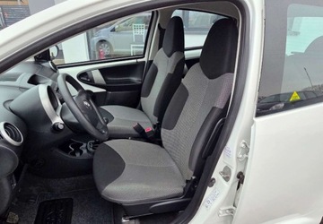 Toyota Aygo I Hatchback 5d Facelifting 1.0 VVT-i 68KM 2012 Toyota Aygo 1,0 Ben Klima Benzyna 68KM, zdjęcie 6