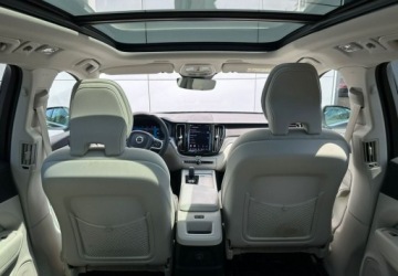 Volvo XC60 II Crossover Plug-In Facelifting 2.0 T6 350KM 2023 Volvo XC 60 T6 Plugin 4x4 Kamera Navi PDC Led Keyless Go FV23, zdjęcie 17