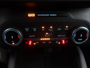 Ford Kuga III SUV 1.5 EcoBoost 150KM 2023 Ford Kuga 1.5 EcoBoost, Salon Polska, Serwis ASO, zdjęcie 15