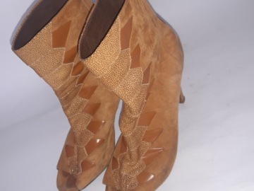 WHYRED ОТКРЫТАЯ КОЖА, размеры 40-25,5 СМ.