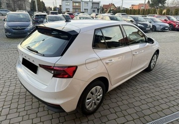 Skoda Fabia IV 2022 Skoda Fabia 1,0 65KM Klima CarPlay Ledy Vat23 Serwis Benzyna 65KM, zdjęcie 5