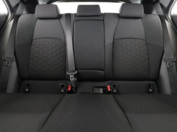 Toyota Corolla XII Hatchback 1.2 Turbo D-4T 116KM 2019 Toyota Corolla klima auto LED kamera, zdjęcie 17