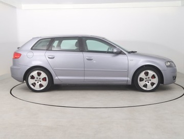 Audi A3 8P Hatchback 3d 1.6 FSI 115KM 2005 Audi A3 1.6 FSI, Klima, Klimatronic, zdjęcie 5