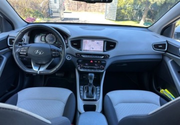 Hyundai IONIQ Hatchback 1.6 GDi 141KM 2018 Hyundai IONIQ 1.6 Hybrid 141KM F-LED Infinity NAV Climatronic Kamera SERWI, zdjęcie 16