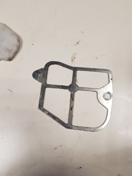 ПЛАСТИКОВЫЙ КРЕПЛЕНИЕ ГАЗОВОГО КАБЕЛЯ HUSQVARNA 235 236 24