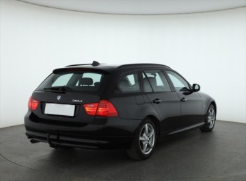 BMW Seria 3 E90-91-92-93 Touring E91 2.0 318d 143KM 2012 BMW 3 318 d, Xenon, Bi-Xenon, Klima, Klimatronic, zdjęcie 4