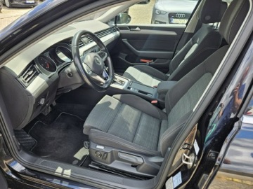Volkswagen Passat B8 2020 Volkswagen Passat 1,6 Diesel 120KM nawigacja DSG, zdjęcie 4