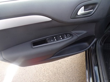 Citroen C4 II Hatchback 5d 1.6 e-HDi 114KM 2014 CITROEN C4 1.6 E-HDI AUTO Z NIEMIEC ZAMIANA, zdjęcie 17