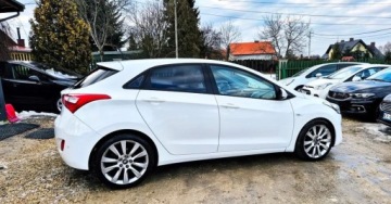 Hyundai i30 II Wagon 1.6 GDI 135KM 2014 Hyundai i30 BENZYNA 5 DRZWI KLIMA niski przebieg super okazja 1.6, zdjęcie 12