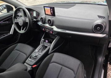Audi Q2 SUV 1.5 35 TFSI 150KM 2019 Audi Q2 1.5tfsi 150KM S tron FULL LED El.Klapa Parktron Grz.Fotele Oplaty, zdjęcie 17