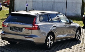Volvo V60 II  2020 Volvo V60 Volvo V60 B3 B Geartronic Momentum 2.0 Benzyna 163KM, zdjęcie 7