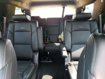 Cadillac Escalade III 2022 Cadillac Escalade 2022 CADILLAC ESCALADE LUXURY 6.2 Benzyna 420KM, zdjęcie 9