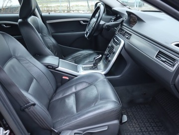 Volvo V70 III Kombi Facelifting 2.0 D4 DRIVE-E 181KM 2014 Volvo V70 D4, 178 KM, Automat, Skóra, Xenon, zdjęcie 8