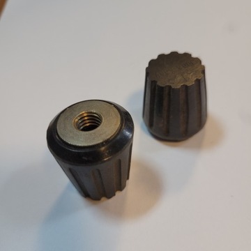 Nakrętka zacisk laboratoryjny 100A - 500V #7 SIP