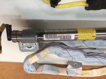 DAIHATSU TERIOS II - ZÁVĚS ULOŽENÍ SEDADLA LEVÝ