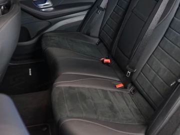 Mercedes GLE V167 SUV Facelifting 2.0 300d 269KM 2025 MERCEDES-BENZ GLE 300 d 4-Matic AMG Line 2.0 (269KM) 2025, zdjęcie 12