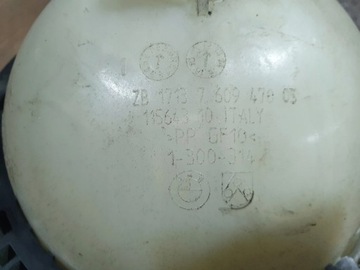 BMW Z4 G29 NÁDOBKA VYROVNÁVACÍ 7609470