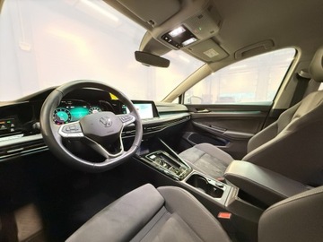 Volkswagen Golf VIII Variant 1.5 eTSI 130KM 2024 Volkswagen Golf Volkswagen Golf Style, zdjęcie 17