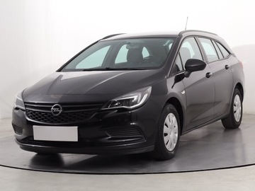 Opel Astra K Sports Tourer 1.6 CDTI 110KM 2017 Opel Astra 1.6 CDTI, Klima, Tempomat, Parktronic, zdjęcie 1