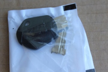 KTM DUKE 690 МОДУЛЬ ЗАМКА ЗАМКА ЗАМКА ЗАМКА КЛЮЧ 19R