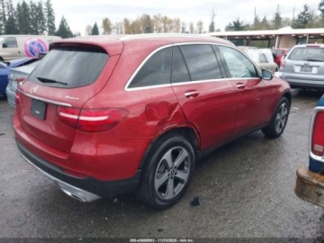 Mercedes GLC C253 2018 Mercedes-Benz GLC MERCEDES-BENZ GLC 300 4MATIC 2.0 Benzyna 241KM, zdjęcie 1