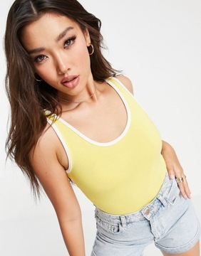 Боди потертого желтого цвета с белой отделкой S (36)