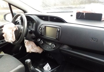 Toyota Yaris III Hatchback 5d Facelifting 2017 1.5 Dual VVT-iE 111KM 2019 Toyota Yaris Y20 Okazja 1.5 Benzyna 111KM, zdjęcie 14
