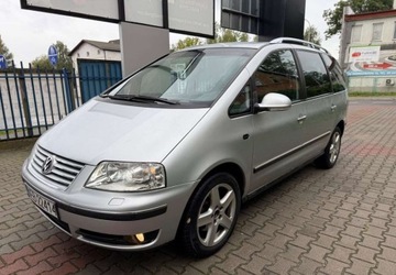 Volkswagen Sharan II Van 2.0 TDI-CR BMT 140KM 2010 Volkswagen Sharan Volkswagen Sharan 2.0 TDI Comfortline 2.0 Diesel 140KM