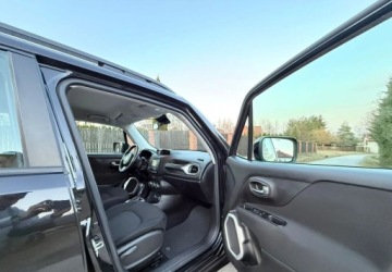 Jeep Renegade SUV 1.4 MultiAir 140KM 2016 Jeep Renegade Jeep Renegade 1.4 MultiAir Limited FWD SampS 1.4 Benzyna, zdjęcie 22