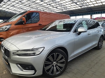 Volvo V60 II  Kombi 2.0 D4 190KM 2019 Volvo V60 II AUTOMAT !! diesel, EURO6, FAKTURA VAT !!!, zdjęcie 2