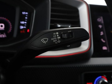 Audi A1 II 1.0 25 TFSI 95KM 2019 Audi A1 Sportback virtual cockpit PDC grzane, zdjęcie 30