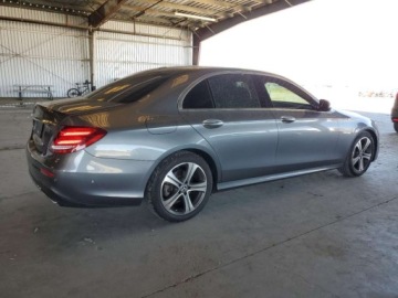 Mercedes Klasa E W213 2020 Mercedes-Benz Klasa E 350 2020 2.0l 2.0 Benzyna 255KM, zdjęcie 3