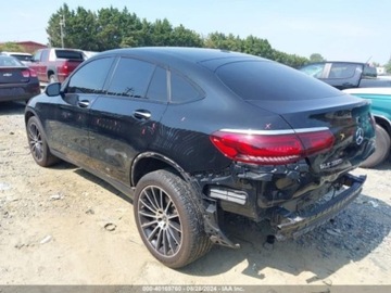 Mercedes GLC C253 2020 Mercedes-Benz GLC 300 Coupe, 2020r., 4x4, 2.0L 2.0 Benzyna 255KM, zdjęcie 3