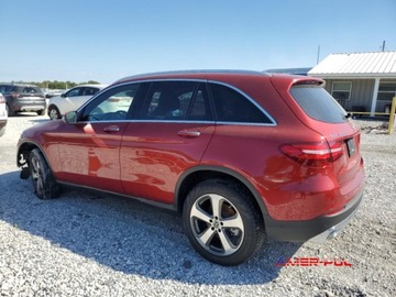 Mercedes GLC C253 2019 Mercedes-Benz GLC 2019 r., 2,0L 300 4MATIC 2.0 Benzyna 241KM, zdjęcie 3