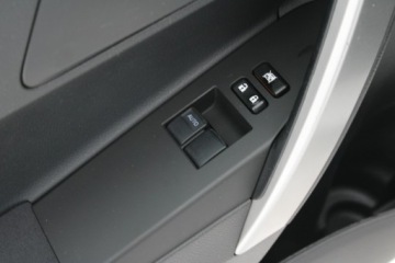 Toyota Auris II Touring Sports Facelifting 1.4 D-4D 90KM 2015 Toyota Auris Salon Polska Gwarancja Klima AU, zdjęcie 15