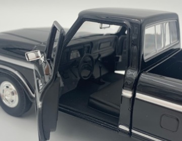 Ford F-150 Custom Pickup 1979 1:24 Motormax 79346 черный