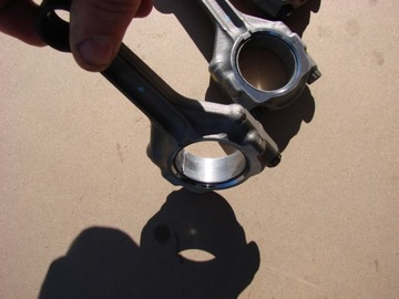 ШАТУНОК HONDA CB 1000R SC80