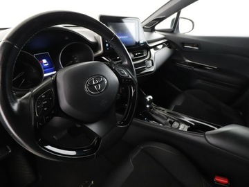 Toyota C-HR I Crossover 1.8 Hybrid 122KM 2018 Toyota C-HR navi kamera grzane fotele ACC, zdjęcie 13