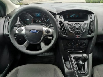 Ford Focus III Hatchback 5d facelifting 1.6 TDCi 115KM 2014 Ford Focus 1.6TDCI 115KM Klimatyzacja Elektryka, zdjęcie 14