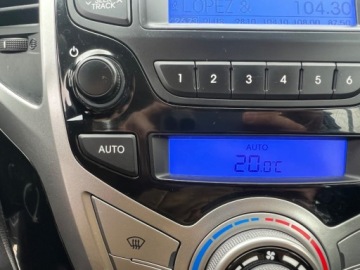 Hyundai ix20 Mikrovan 1.4 CVVT 90KM 2013 Hyundai ix20 SKORY KLIMATYZACJA PARKTRONIC GRZANE FOTELE EL.SZYBY EL.LUSTE, zdjęcie 10