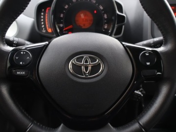 Toyota Aygo II Hatchback 3d Facelifting 1.0 VVT-i 72KM 2019 Toyota Aygo 1.0 VVT-i, Salon Polska, zdjęcie 15