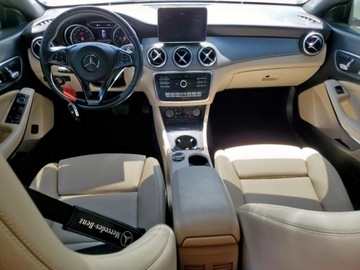 Mercedes CLA C118/X118 2019 Mercedes-Benz CLA 250 2019 2.0l 2.0 Benzyna 221KM, zdjęcie 8