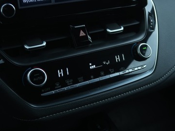 Toyota Corolla XII TS Kombi 1.2 Turbo D-4T 116KM 2020 Toyota Corolla 1.2 Turbo, Salon Polska, zdjęcie 14