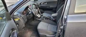 Kia Ceed I SW Facelifting 1.6 DOHC CVVT 126KM 2010 Kia Ceed 1.6 125 KM bezwypadkowa klimatronic szyberdach 1.6 Benzyna 125KM, zdjęcie 19