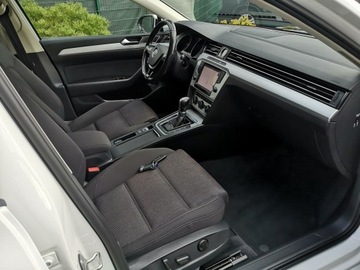 Volkswagen Passat B8 Variant 2.0 TDI 190KM 2015 Volkswagen Passat 2.0 TDI 190KM R-line # Automat, zdjęcie 23