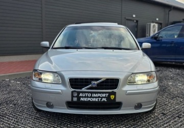 Volvo S60 I 2.4 i 20V T5 260KM 2005 Volvo S60 Rezerwacja T5 2,4 T R5 260KM Manual 6-biegow 2.4 Benzyna, zdjęcie 25