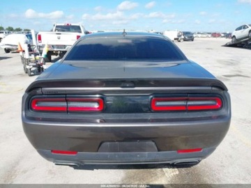 Dodge Challenger III 2020 Dodge Challenger RT Scat Pack 2020 6.4l 6.4 Benzyna 485KM, zdjęcie 4